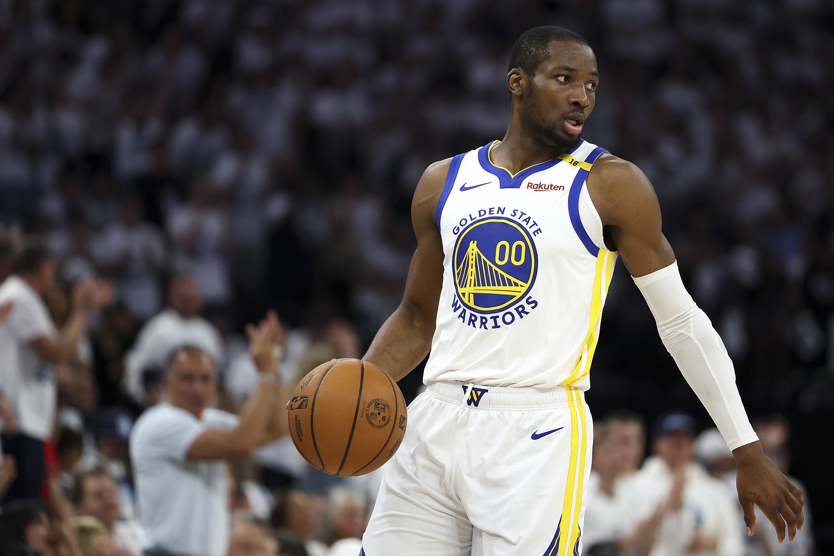 想涨点工资！太阳给库明加报价4年9000万 他找勇士要3年8200万