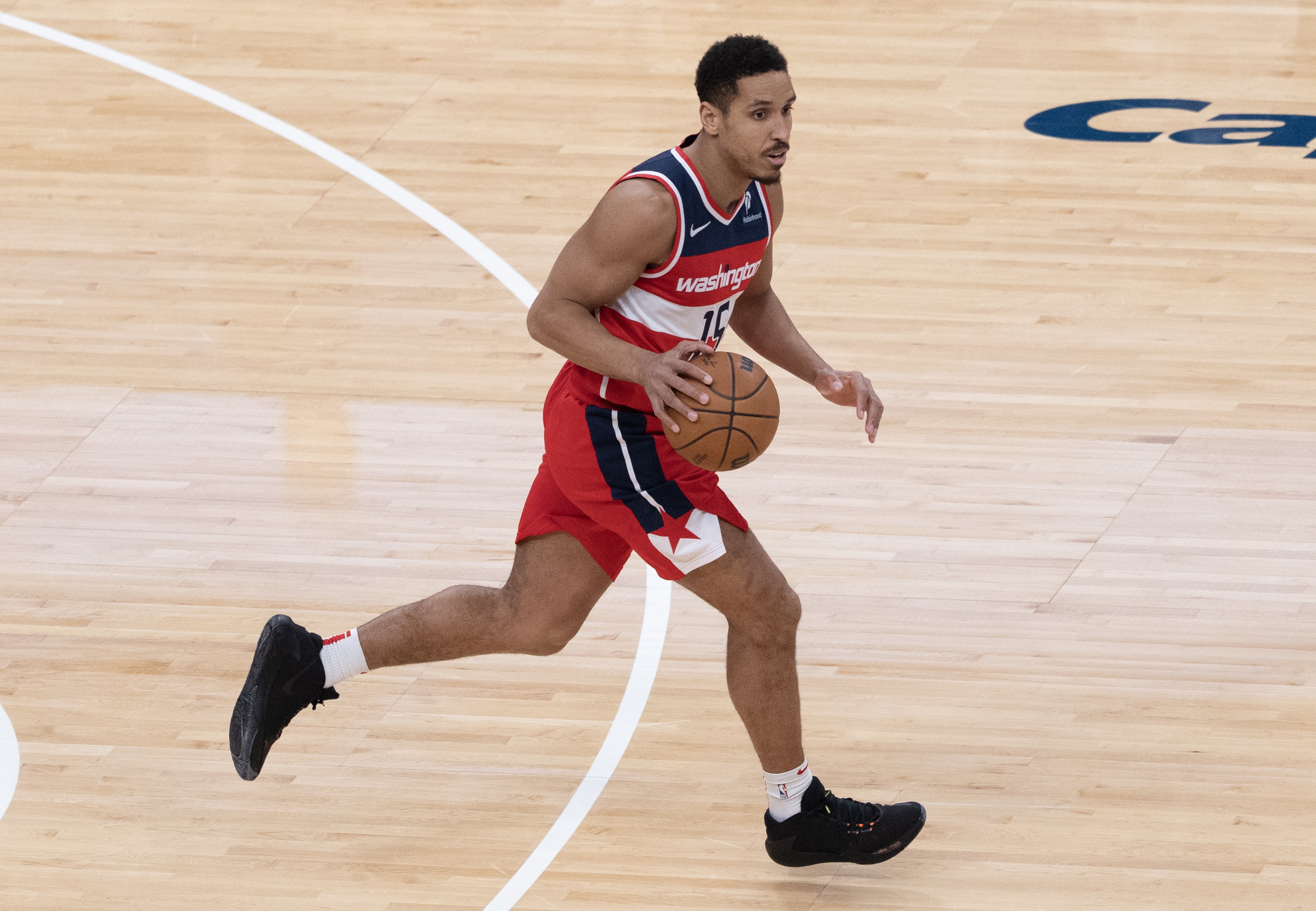 名记：布罗格登与勇士、尼克斯和森林狼三支球队联系在了一起