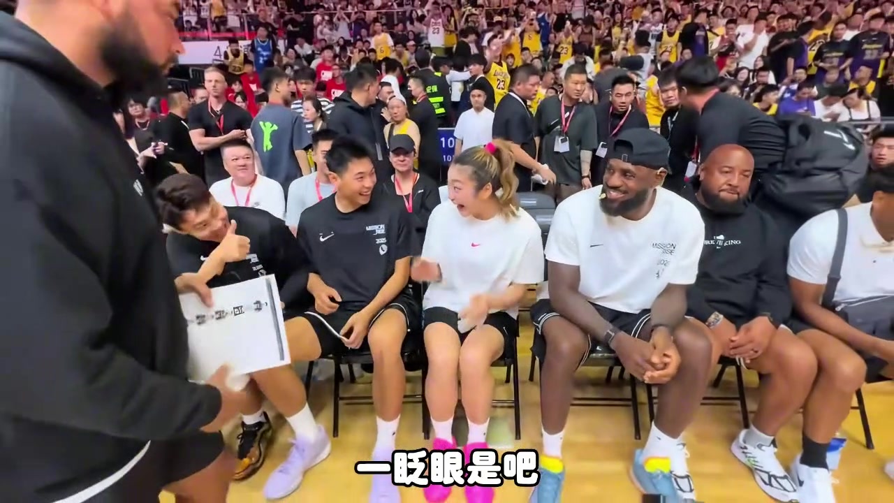 杨毅：现在NBA球星中国行人气詹库独一档 过去仅乔丹有这影响力
