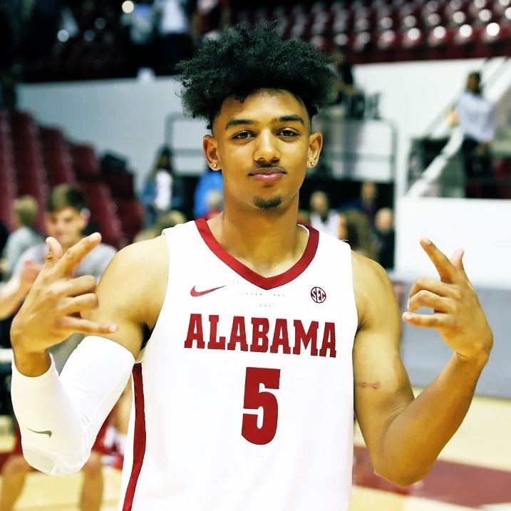 美记：太阳已裁掉沙克尔福德 球队获得后者G联盟参赛资格