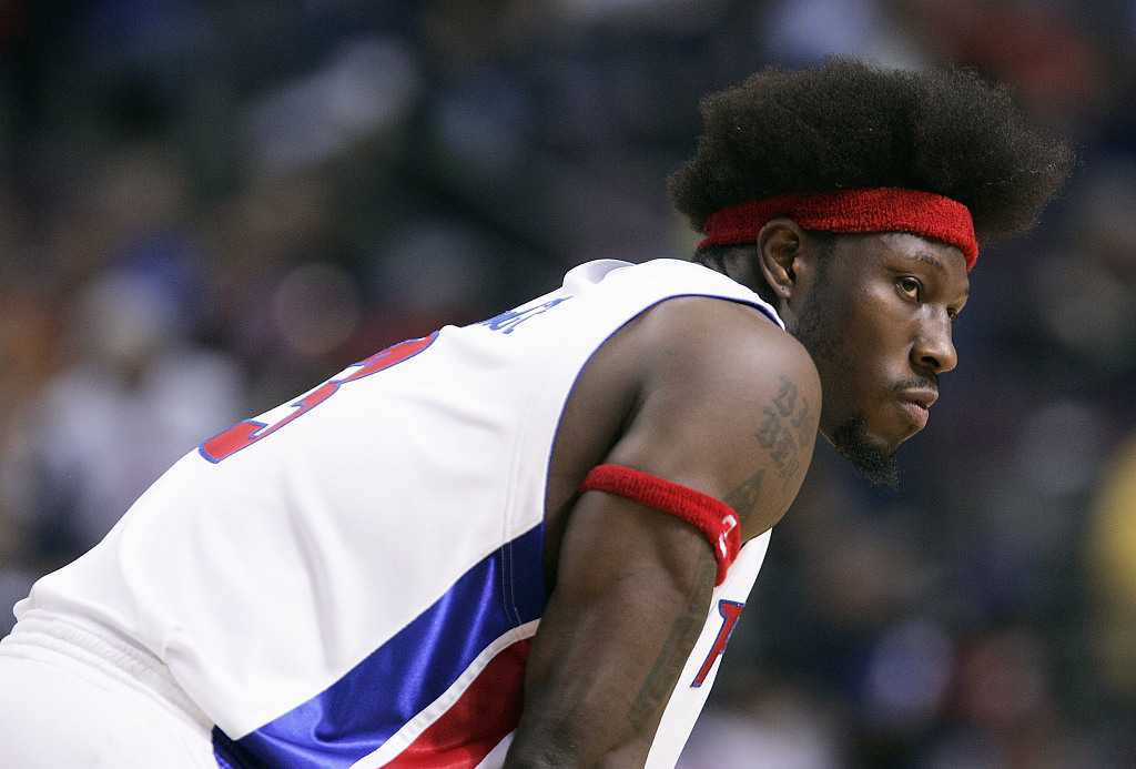 真挚的祝福！祝活塞名宿“大本钟”本-华莱士51岁生日快乐！🎂