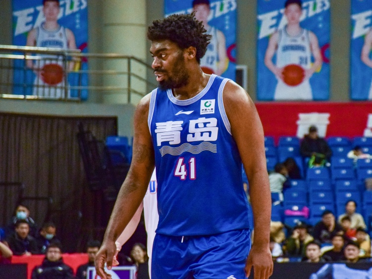 媒体人：NBL和CBA多队有意长沙勇胜大外援达卡里-约翰逊